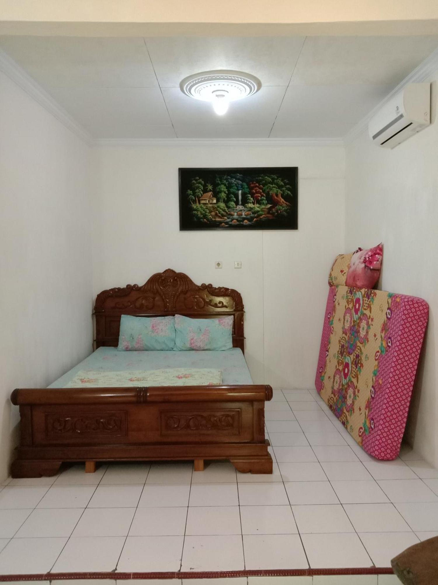 Rumah Ukhi Guest House Cebongan Exterior photo