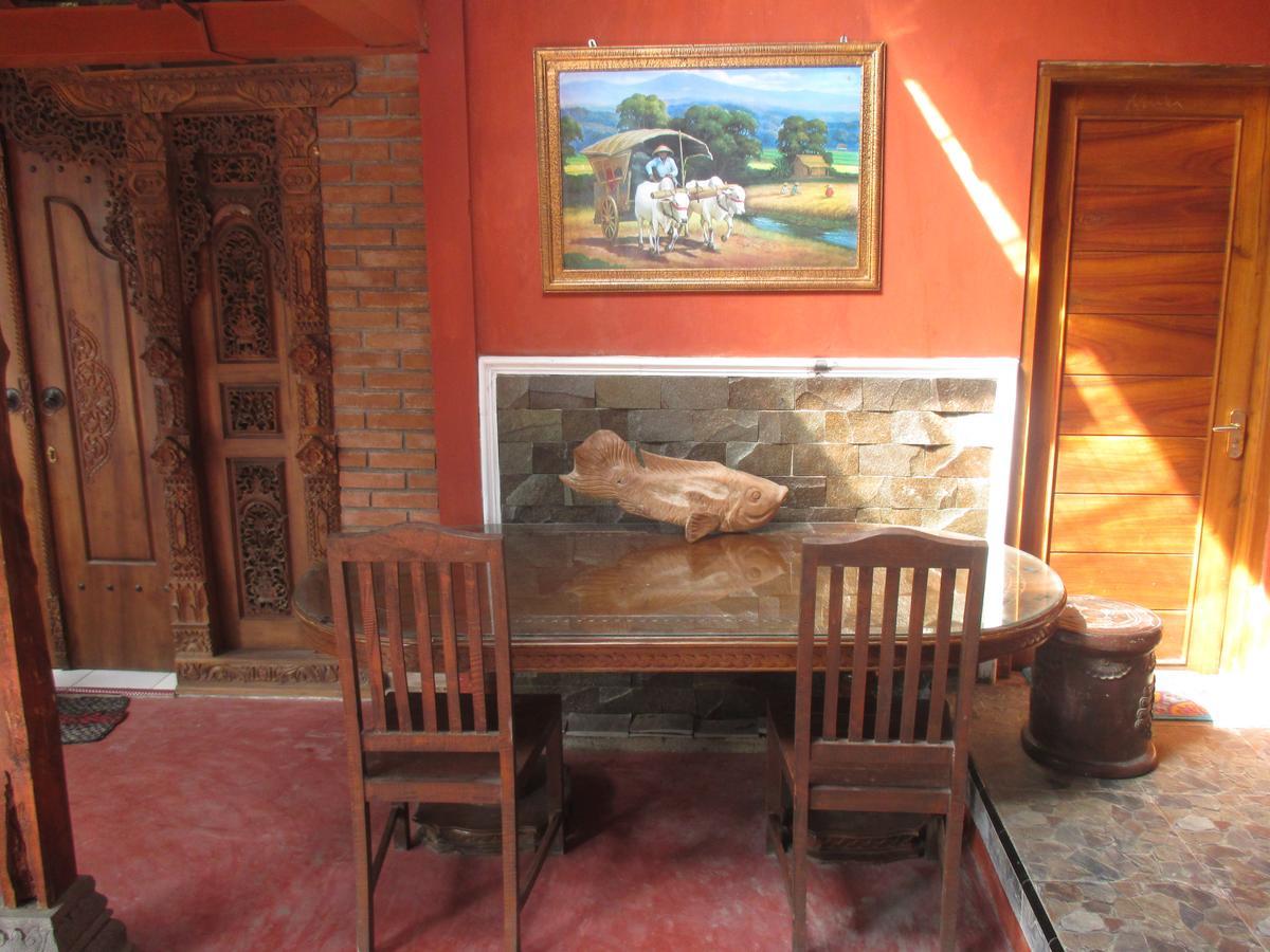 Rumah Ukhi Guest House Cebongan Exterior photo
