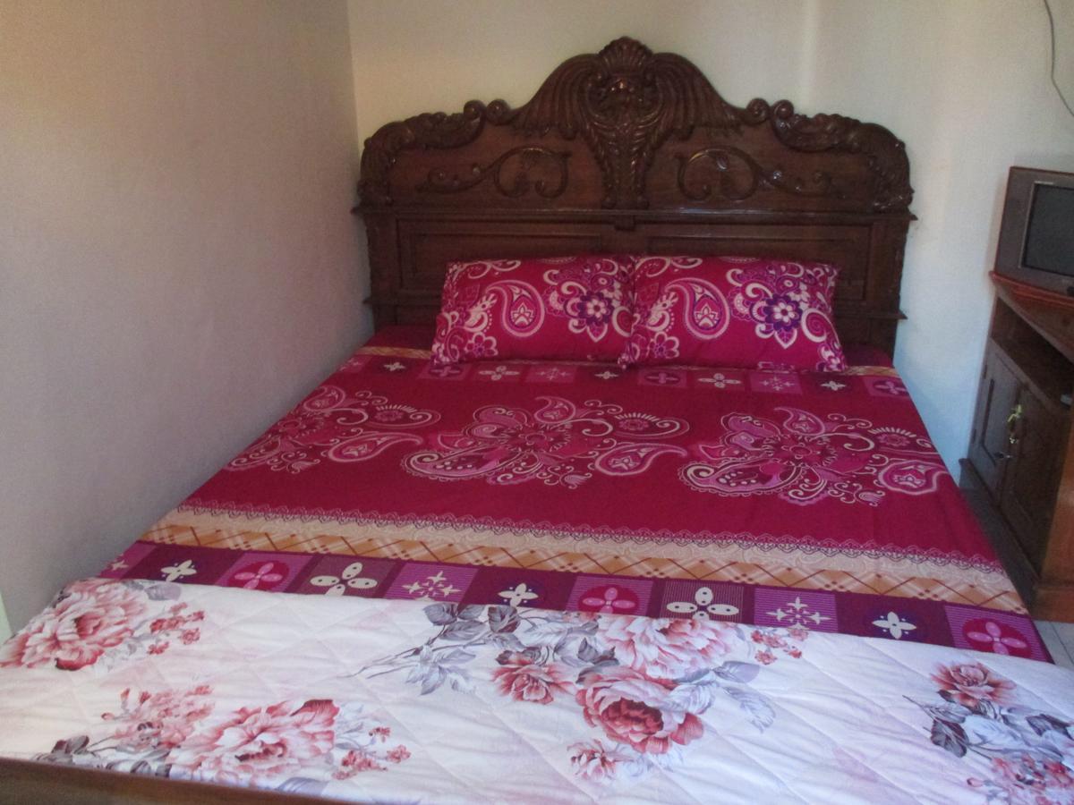 Rumah Ukhi Guest House Cebongan Exterior photo